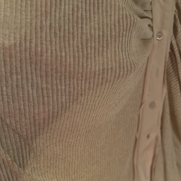 Oli & Hali Shirred button down top - Picture 2 of 6